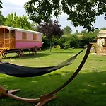 Tatil parkı Roulotte O Bois D'mon Coeur *