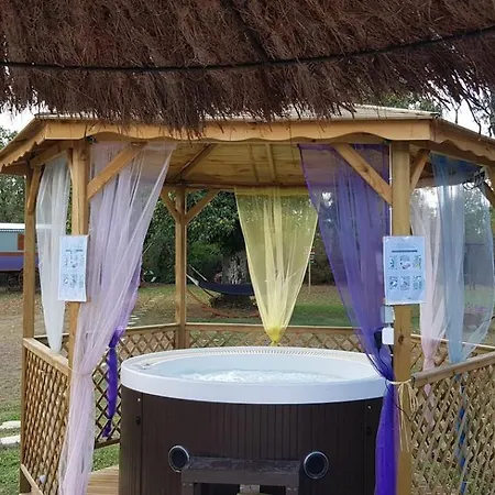 Village de vacances Roulotte O Bois D'mon Cœur