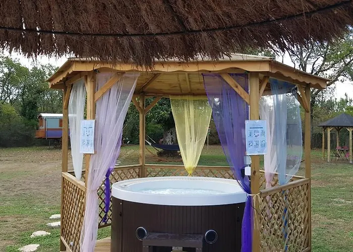 Semesterpark Roulotte O Bois D'mon Coeur