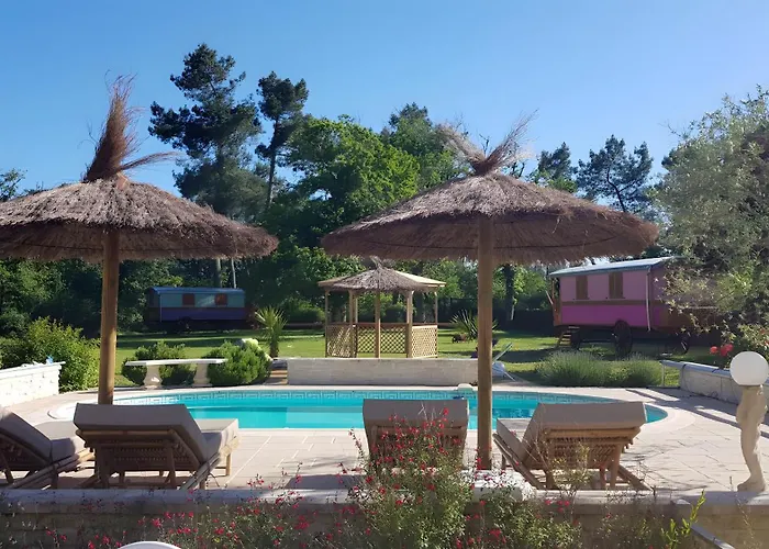 Roulotte O Bois D'mon Coeur Semesterpark Bussac-Foret